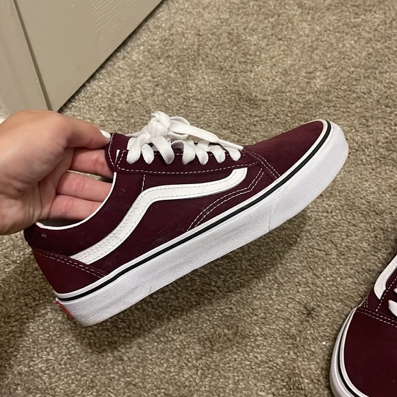 Purple vans - Picture 2 of 2